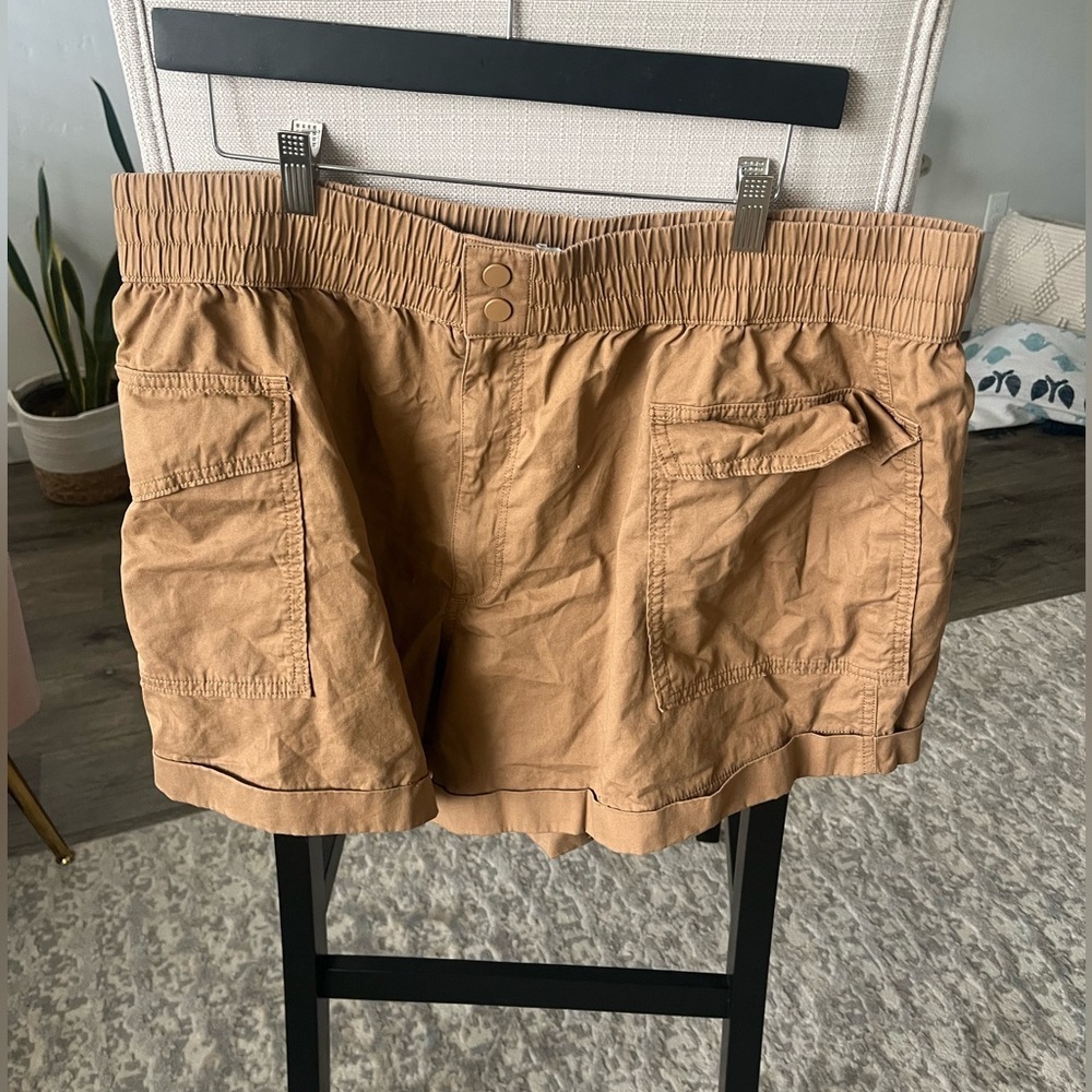 EUC Abercrombie Utility Cargo Shorts, 100% Cotton, Brown, XL - Picture 2 of 8